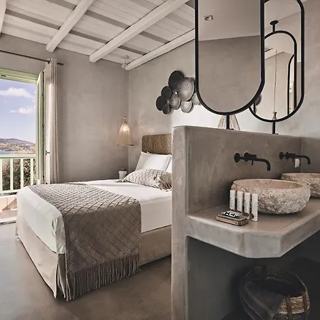 Noon Beyond Pollonia