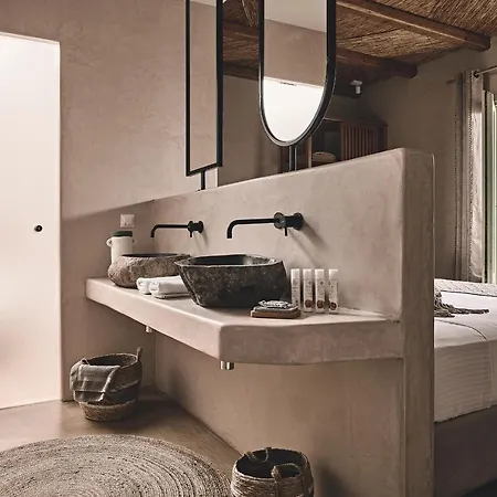 Noon Beyond 3* Pollonia