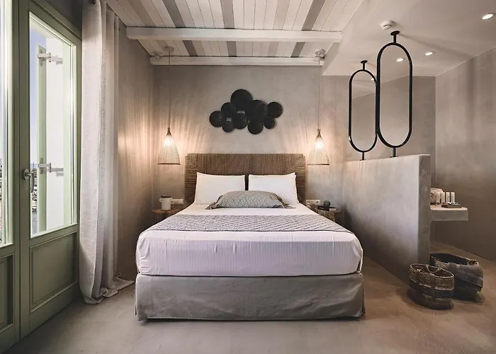 Noon Beyond 3* Pollonia