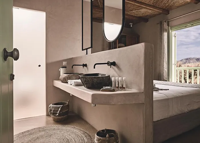 Noon Beyond 3* Pollonia