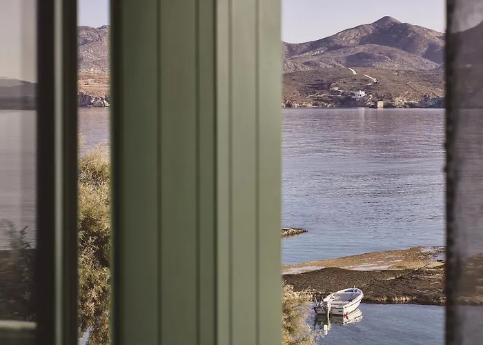 Noon Beyond Pollonia