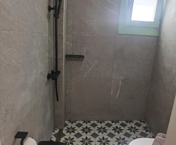 Noon Beyond Casa de hóspedes 3*