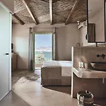 Noon Beyond Accommodation Pollonia