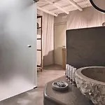 Noon Beyond Accommodation 3* Pollonia