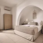 Noon Beyond Accommodation Pollonia