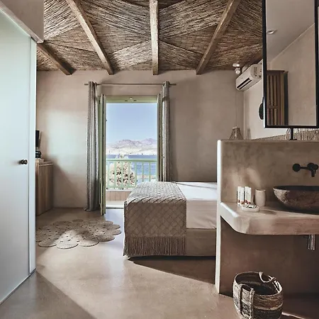 Noon Beyond Pollonia