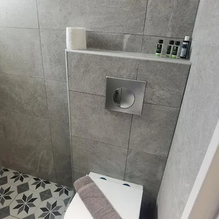 Noon Beyond Pollonia