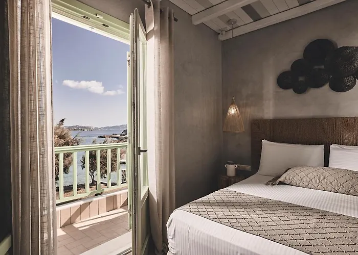 Noon Beyond Pollonia