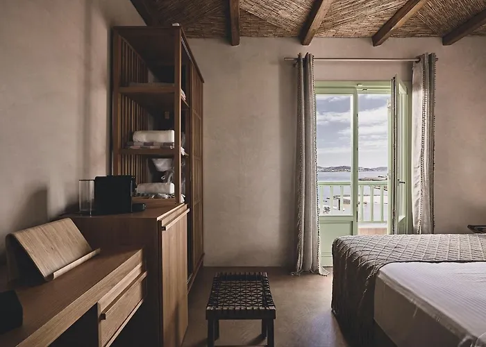 Noon Beyond 3* Поллония