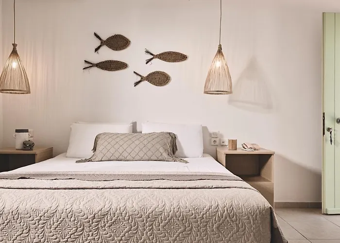 Noon Beyond 3* Pollonia